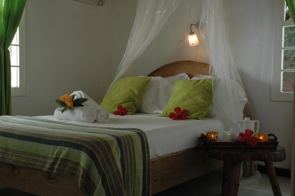 Kokogrove Chalets Villa Anse Royale Room photo