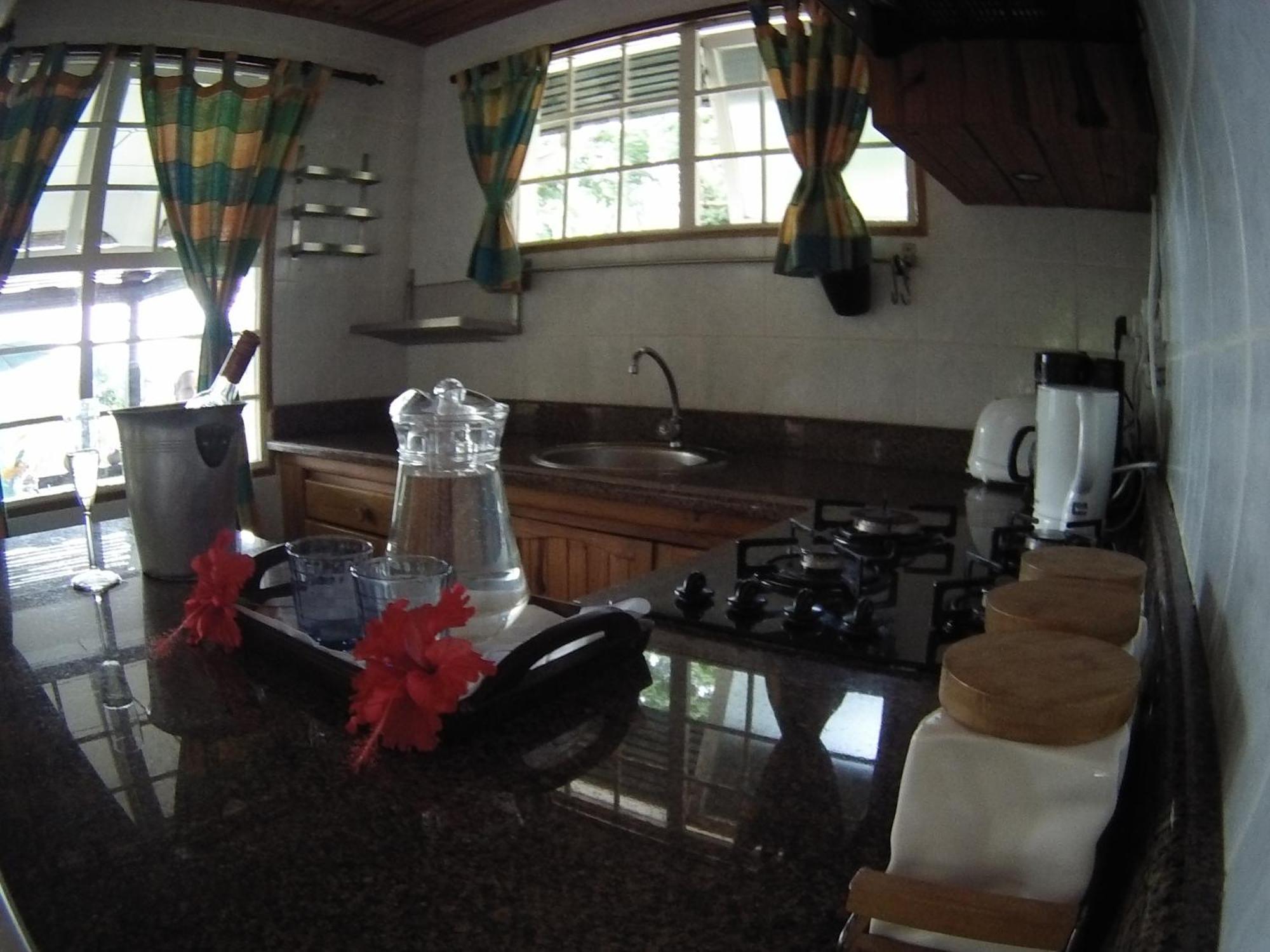 Kokogrove Chalets Villa Anse Royale Room photo