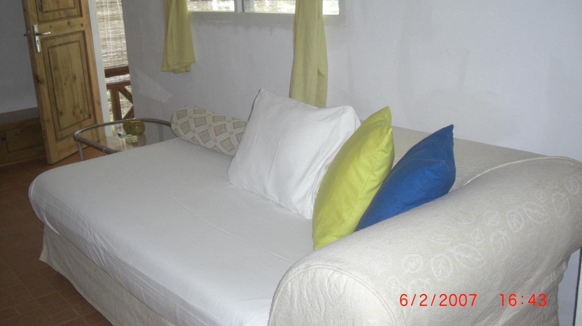 Kokogrove Chalets Villa Anse Royale Room photo