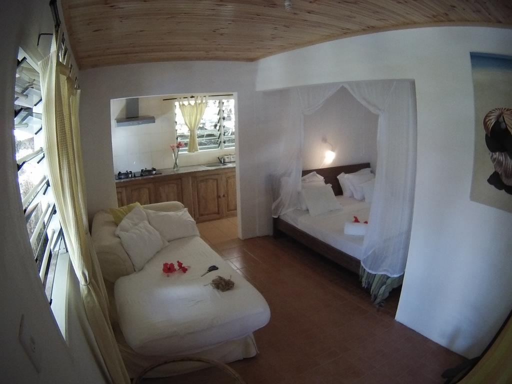 Kokogrove Chalets Villa Anse Royale Room photo