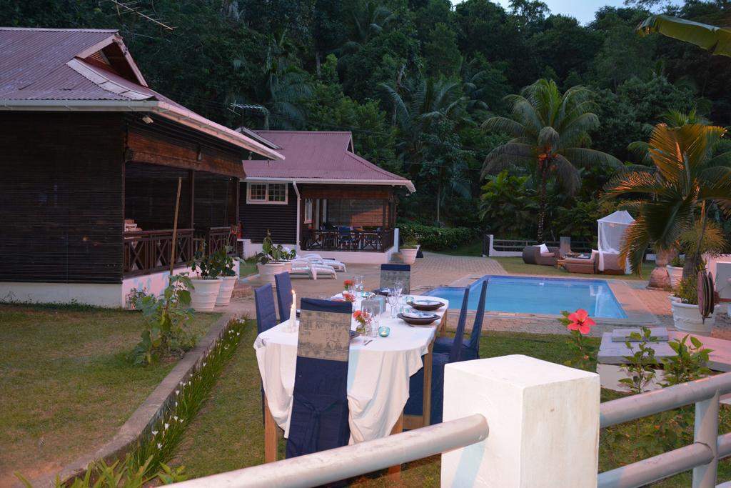 Kokogrove Chalets Villa Anse Royale Exterior photo